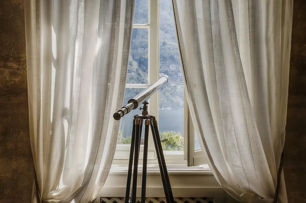 Relais Villa Vittoria Laglio 4*,